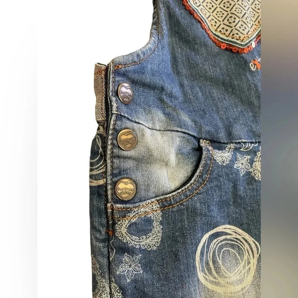 Desigual Girls Overalls Pubill Faded Printed Sequins Size 5-6 - Picture 7 of 12